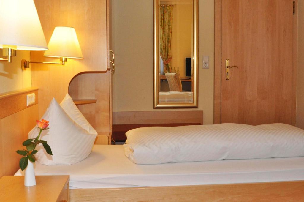 Hotel Gasthof Engel Appenweier Rum bild